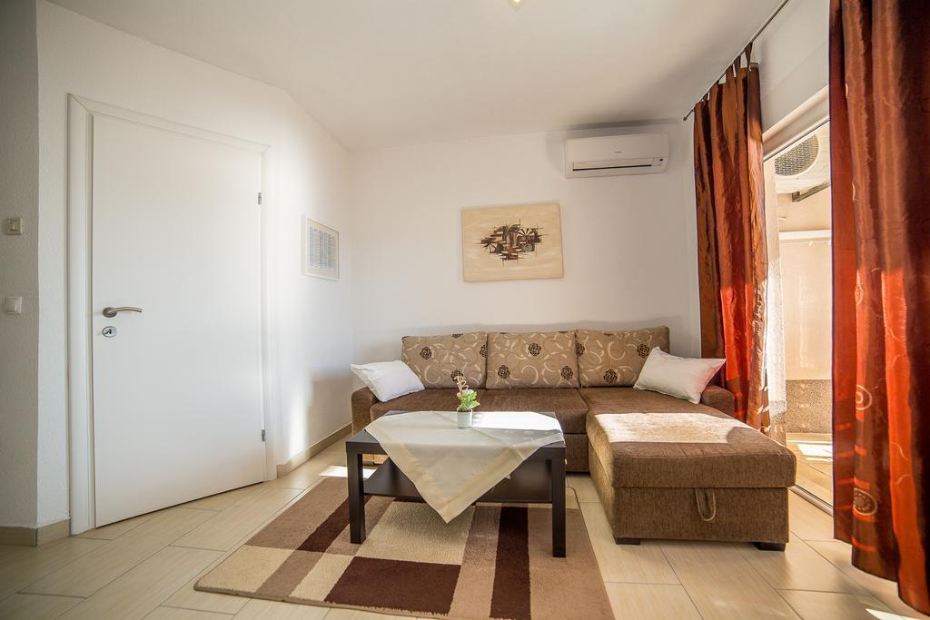 Apartments Kati Omiš Exterior foto